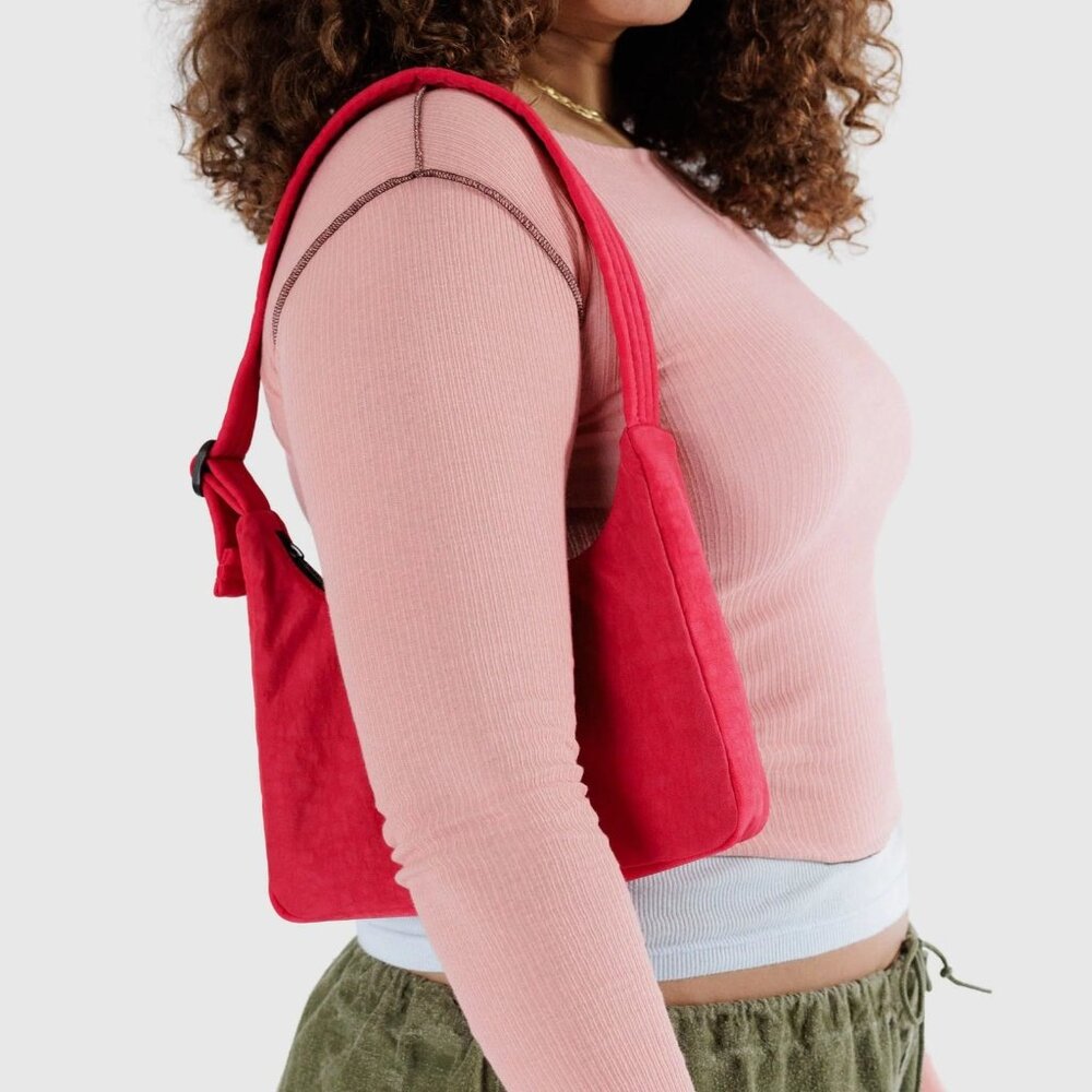 Baggu Mini Nylon Shoulder Bag Candy Apple Red Slouchy Hobo Travel Buckle - Picture 3 of 16